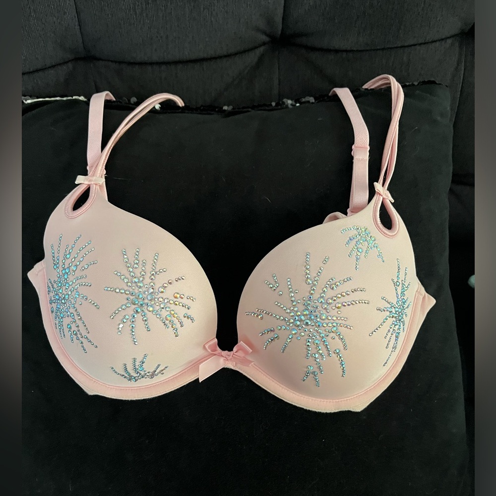 SPARKLE!!!  WITH SWAROVSKI CRYSTAL EMBELLISHED VICTORIA SECRET BRA